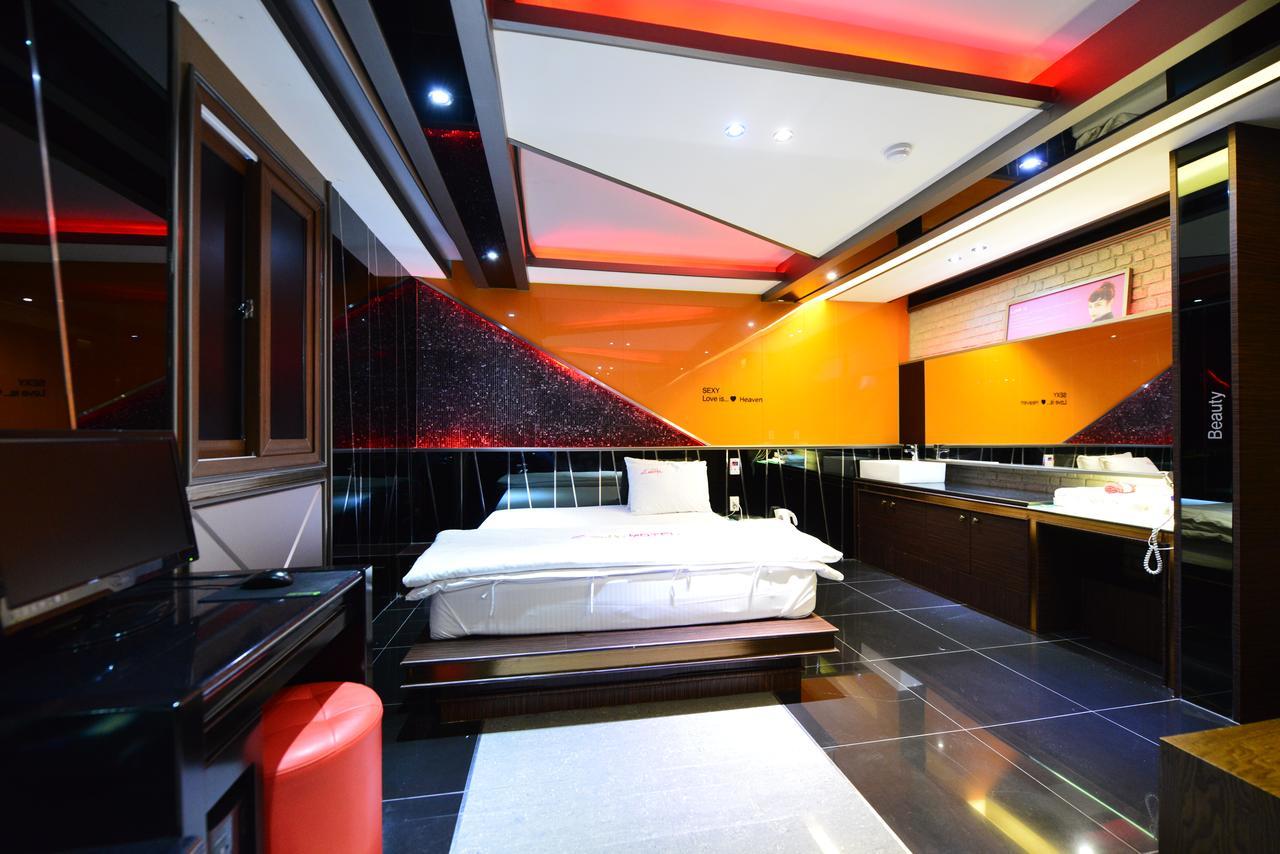 Daegu Piano Motel Экстерьер фото