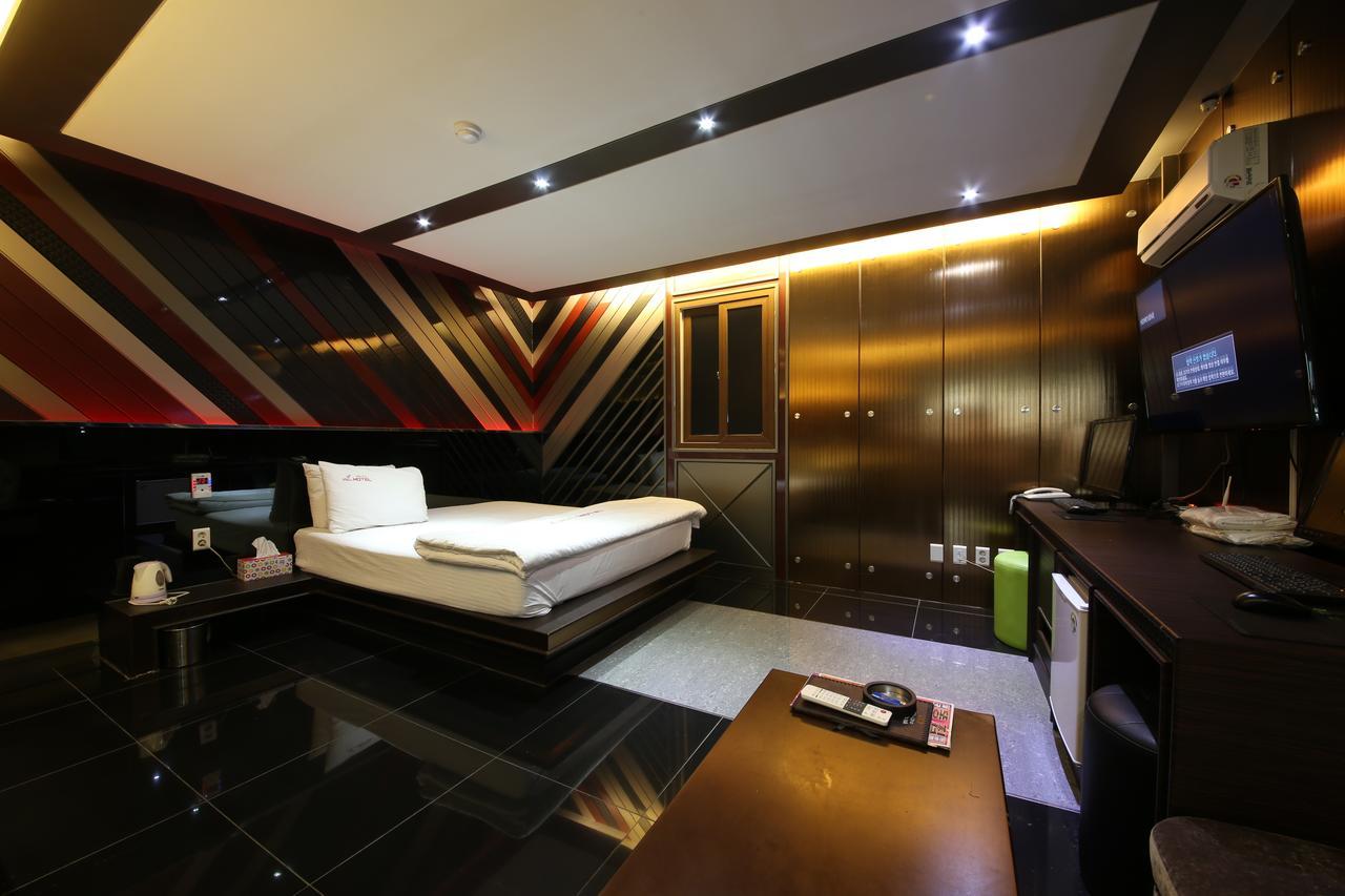 Daegu Piano Motel Экстерьер фото